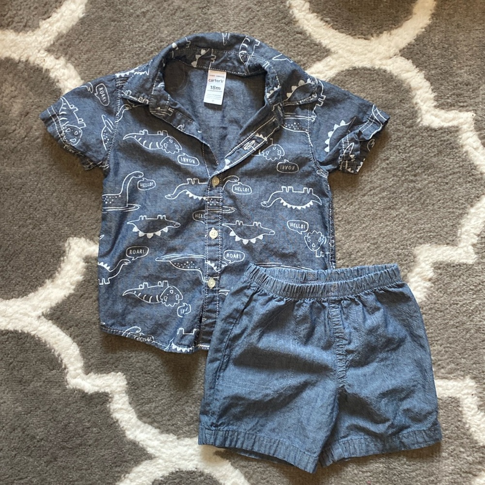 Carter’s 18M Dinosaur Print Outfit